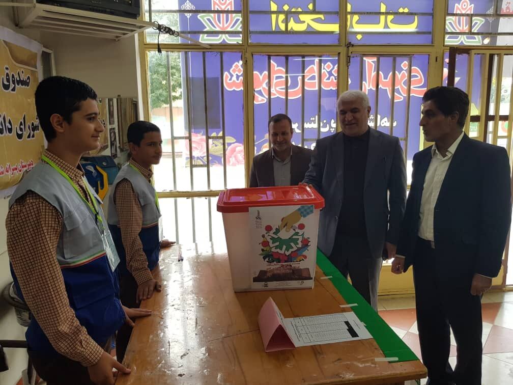 انتخابات شورای دانشآموزی تمرین مشارکت در کارگروهی است