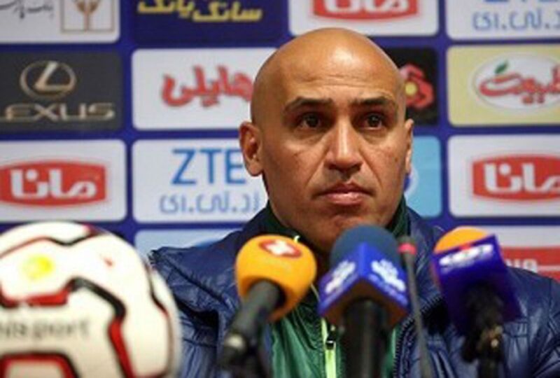 سرمربی ذوب‌آهن: بازی با پرسپولیس پایاپای بود