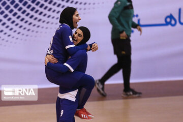 Women play futsal at Iran premier league