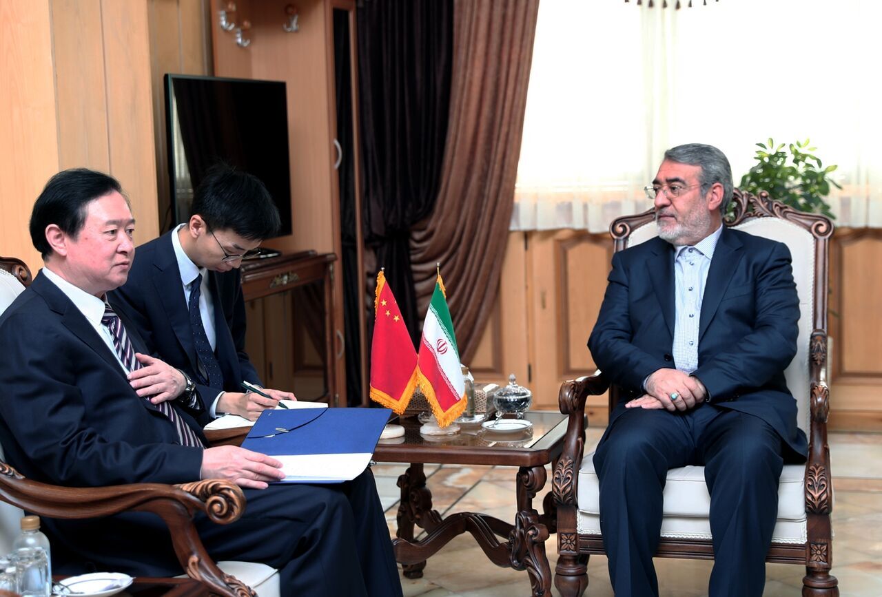 تاكيد ايراني - صيني على تعزيز التعاون في مكافحة الارهاب تاكيد ايراني - صيني على تعزيز التعاون في مكافحة الارهاب