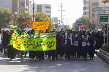 راهپیمای 13 آبان در شهرکرد