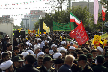 راهپیمایی باشکوه ۱۳ آبان در قم