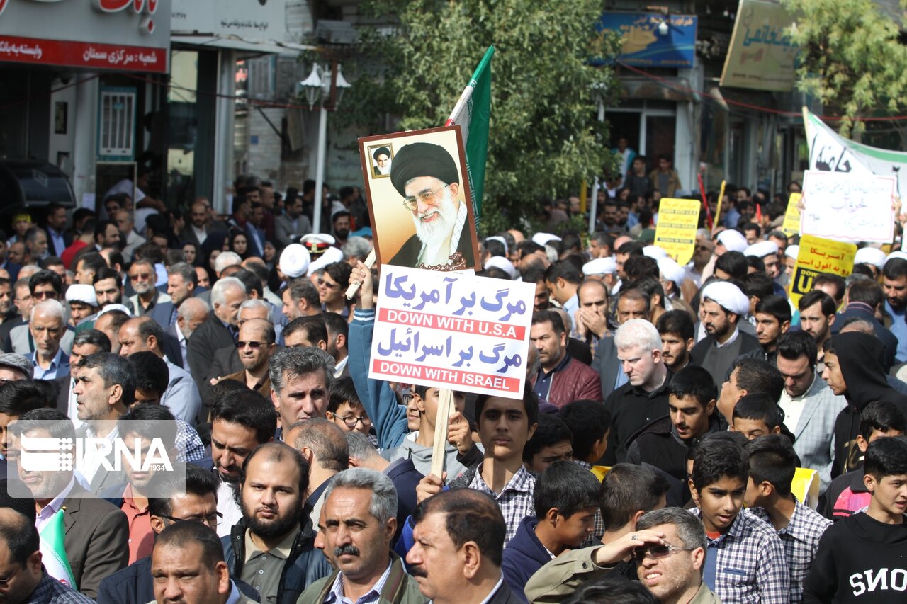راهپیمایی یوم الله ۱۳ آبان در قزوین برگزار شد راهپیمایی یوم الله ۱۳ آبان در قزوین برگزار شد