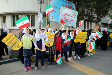 راهپیمایی 13 آبان در زنجان