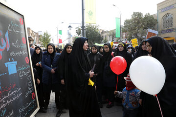 راهپیمایی 13 آبان در زنجان