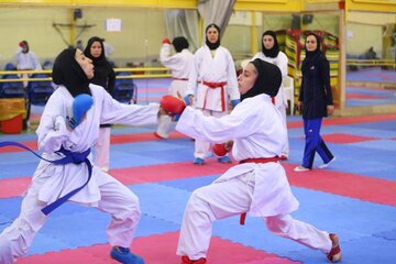 تیم بانوان ایران قهرمان پیکارهای بین‌المللی کاراته در یزد شد