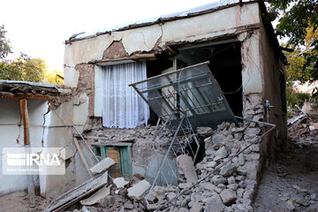 arthquake hits northwestern Iran; 6 killed, more then 500  injured