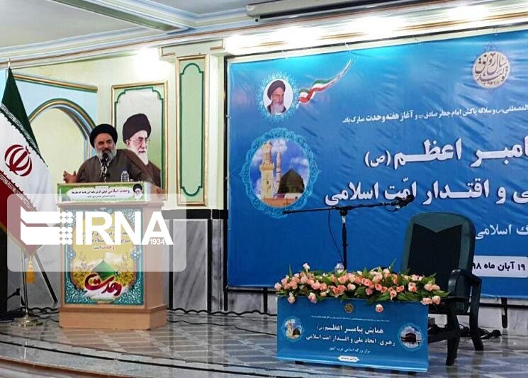 وحدت کشورهای اسلامی، قدرت‌های بزرگ را با خود همراه کرده است