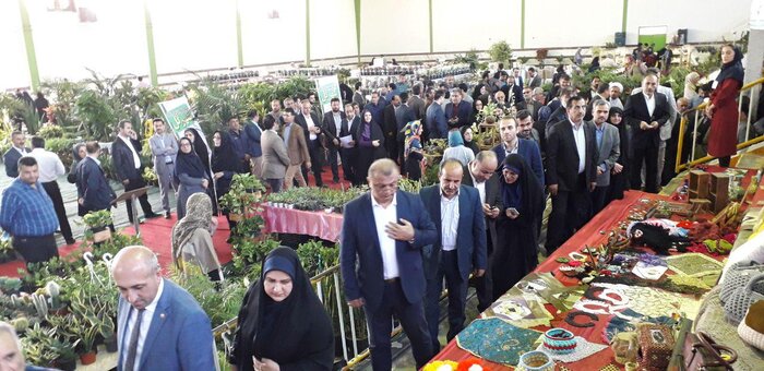 ساری - ایرنا - نمایشگاه گل و گیاه زینتی و صنایع وابسته روز دوشنبه با حضور...