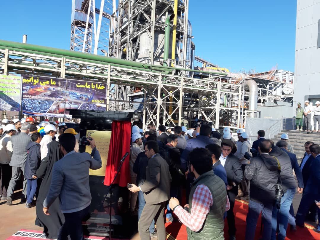رییس جمهوری کارخانه فولاد بافت کرمان را افتتاح کرد