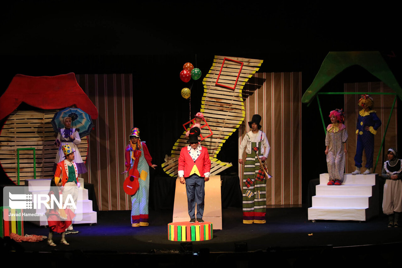 هیات داوران سه بخش بیست و هفتمین جشنواره بین‌المللی تئاتر کودک و نوجوان معرفی شدند