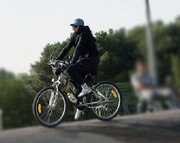بانوان شیرازی هم برای استفاده از دوچرخه‌های اشتراکی ثبت‌نام کنند 