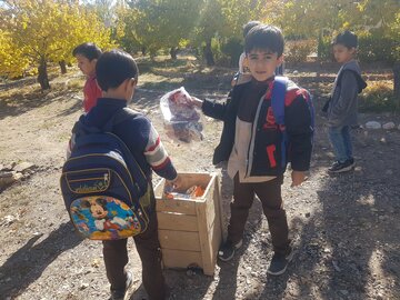 مهارت آموزی و آموزش کودکان شاهرودی در طبیعت