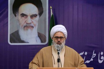 ایرنا - میاندوآب - اسحاق جهانگیری معاون اول رئیس جمهوری روز پنجشنبه و در ادامه سفر خود به استان آذربایجان غربی، فاز دوم بیمارستان حضرت فاطمه زهرا(س) را افتتاح کرد. عکاس فرج صمدی