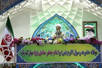 خطیب جمعه بیرجند: منطق سهمیه‌بندی سوخت را درک می‌کنیم