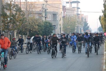 همایش ترکیبی دوچرخه‌سواری و پیاده‌روی در میاندوآب برگزار شد