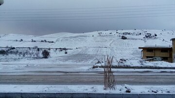 تصویرهایی از برف پائیزی در کالپوش