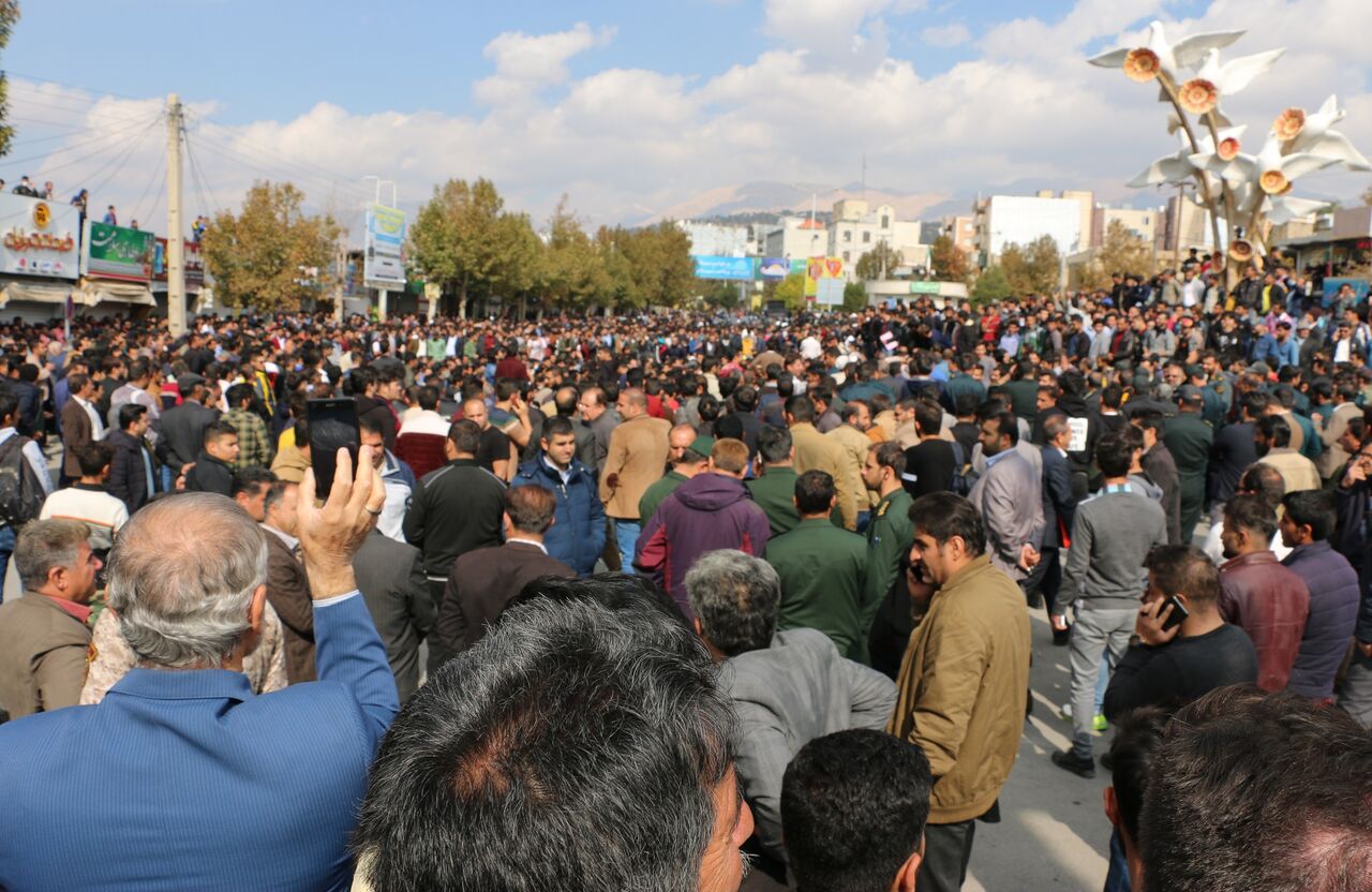 مصباحی مقدم: اصلاحات بنزینی باید زودتر انجام می‌شد