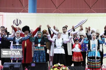 جشنواره فرهنگ اقوام در گنبدکاووس؛ نمایش وحدت و هنر ایرانی