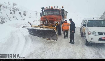  بارش برف تردد در جاده‌های مازندران را کند کرد