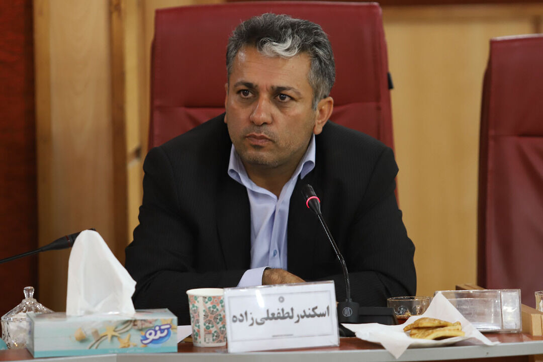برخی تذکرات اعضا به شهردار اهواز عقدههای شخصی است
برخی تذکرات اعضا به شهردار اهواز عقدههای شخصی است