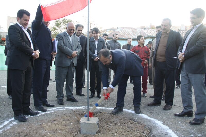 ۶۴ واحد آموزشی در مهاباد در حال احداث است