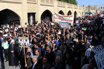 مردم ولایتمدار شوشتر با نظام جمهوری اسلامی تجدید بیعت کردند