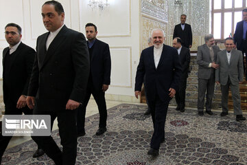 Zarif's meeting with foreign diplomats in Tehran