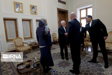 Zarif's meeting with foreign diplomats in Tehran