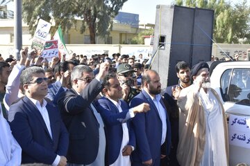 راهپیمایی مردم چابهار در حمایت از امنیت و اقتدار کشور
