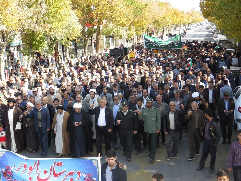 مردم ابرکوه حرکت اخیر اغتشاشگران را در کشور محکوم کردند