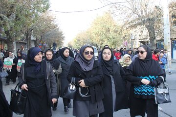 راهپیمایی حمایت از امنیت در مهاباد