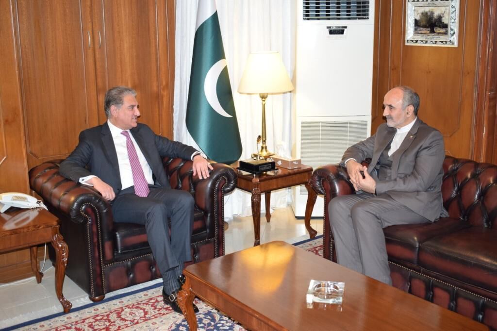 Pakistani FM calls for continued regional consultations with Iran