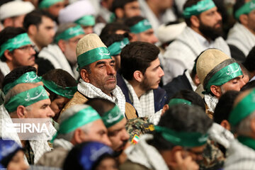 Supreme Leader meets Basij forces in Tehran