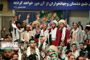 Supreme Leader meets Basij forces in Tehran