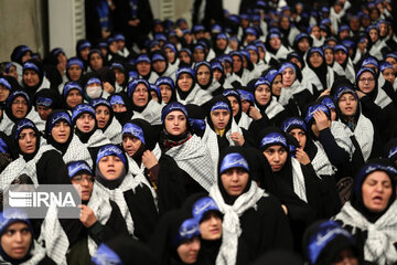 Supreme Leader meets Basij forces in Tehran