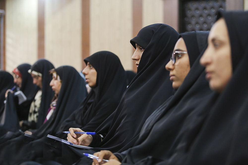۶۰۰ بانوی مداح در خراسان رضوی فعالیت دارند ۶۰۰ بانوی مداح در خراسان رضوی فعالیت دارند