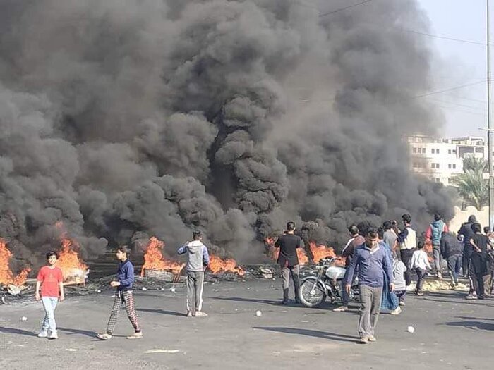 درگیری معترضان با پلیس در بغداد ۱۷ زخمی برجا گذاشت