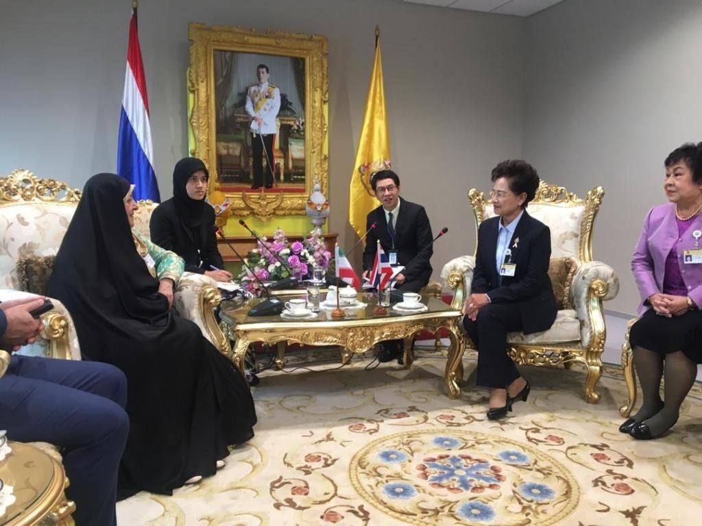 المرأة الإيرانية تشغل 56% من مقاعد التعليم العالي
المرأة الإيرانية تشغل 56% من مقاعد التعليم العالي