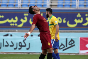 لیگ برتر فوتبال/مسابقه شهرخودرو مشهد و صنعت نفت آبادان