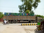  پاکستان ۱۴۰ هزار لیتر سوخت قاچاق در مرز با ایران را توقیف کرد
