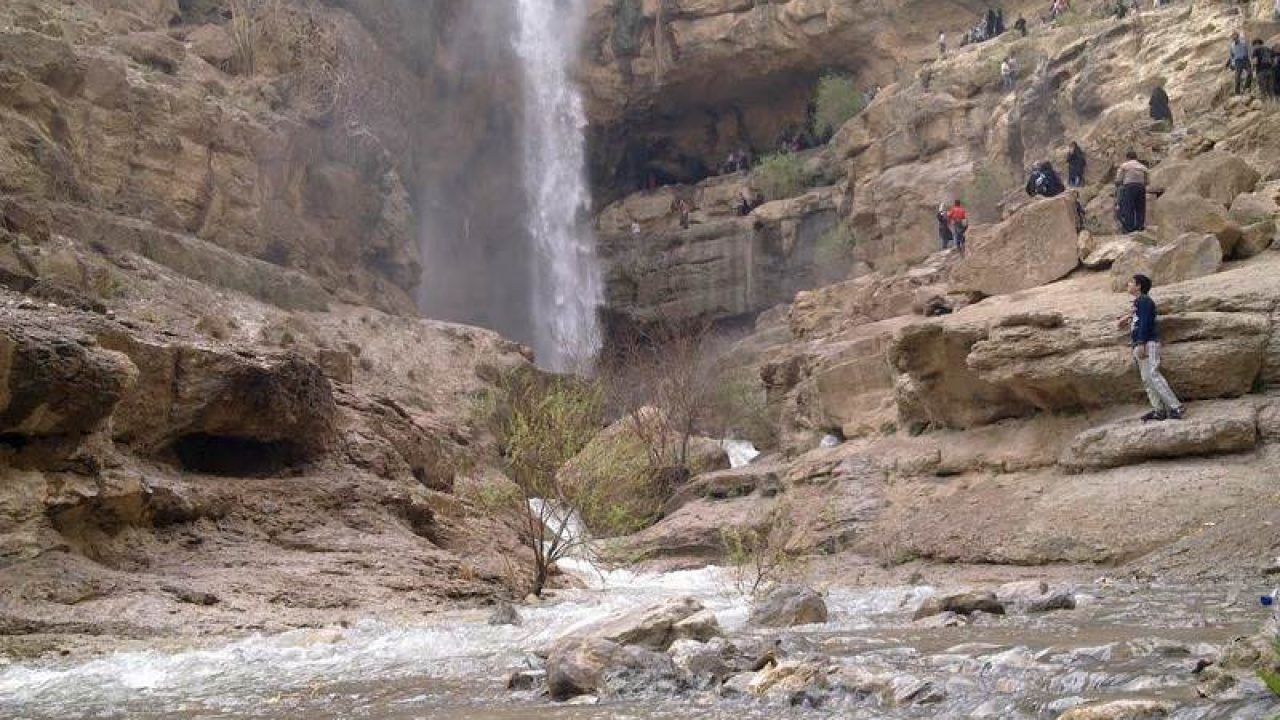 سفر به دره‌گاهان؛ آبشاری در دل کویر  