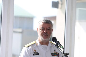 فرمانده نداجا: ناوبندر خلیج فارس آذر ماه امسال رونمایی می‌شود