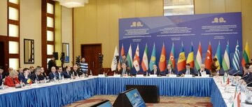 اجلاس توسعه کوریدور حمل و نقل "تراسیکا"  با حضور ایران در باکو برگزار شد