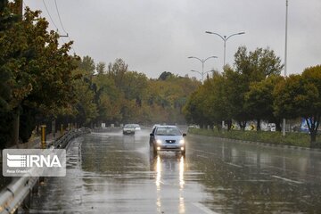 باران جاده‌های خراسان شمالی را لغزنده کرد