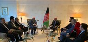 ظریف و اشرف غنی درباره گفت‌وگوهای صلح در افغانستان رایزنی کردند