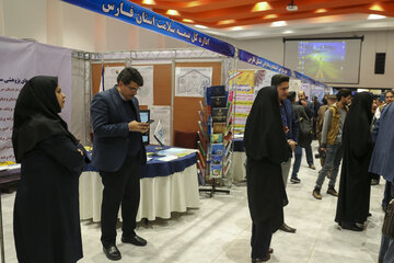 افتتاح نمایشگاه دستاوردهای پژوهشی استان فارس
