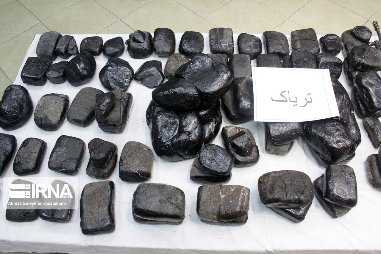 بیش از ۵۸ کیلوگرم تریاک در دشتستان کشف شد