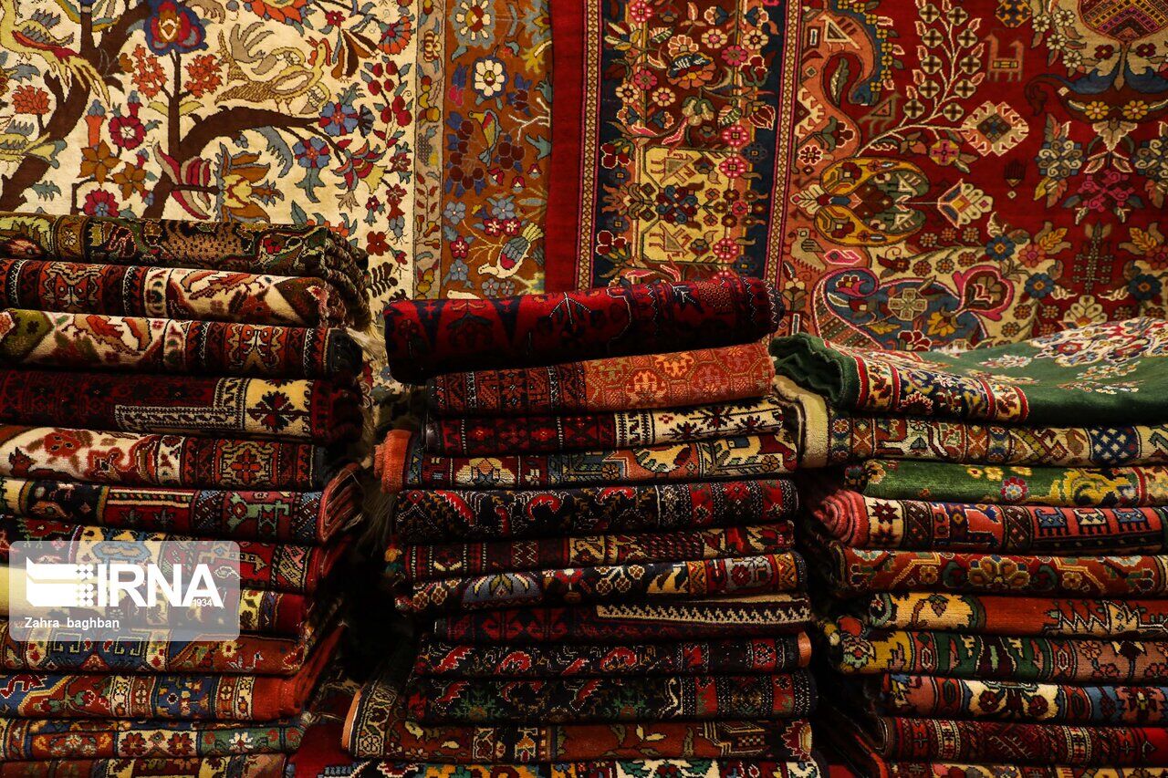3.5m square meters handmade carpet woven in Iran annually
