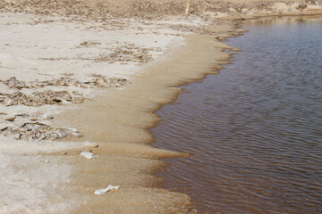 دریاچه شگفت انگیز در کویر لوت شهداد